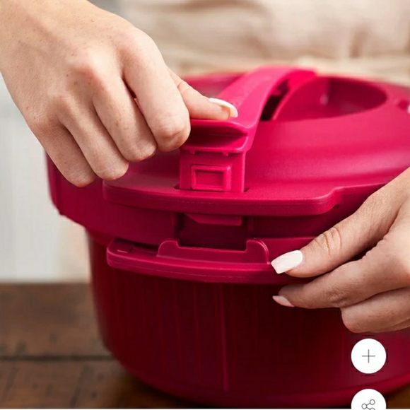 Tupperware Microwave Pressure Cooker NIB - Picture 3 of 5